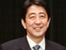 「オバケが毎晩枕元に立ってプレッシャーをかける」安倍首相が周囲に漏らした幽霊話とは?