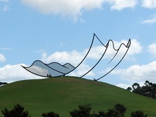 な、なんだこれは~!? 2次元と3次元を融合した、構造不明の“大空アート”
