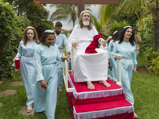ブラジルの自称「イエス」インリ・クリスト(66)! 美女軍団に囲まれ、40回逮捕の超絶破天荒人生!!