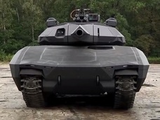 近未来のステルス戦車「PL-01」がスゴい!! センサーと特殊タイルで変幻自在に姿を変える!?