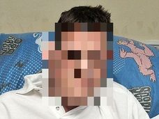 プロテウス症候群 ― 頭蓋骨が変形・体が肥大、一体なぜこんな奇病に…24歳の若さで旅だった青年と母の闘病記録