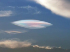 UFO過ぎるUFO雲が中国上空に出現! 地震の前兆か?