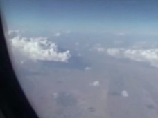 【衝撃動画】イラン上空で旅客機の下をUFOが通過!! これぞまさに“未確認飛行物体”