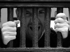 完全黙秘はどこまで可能か? 「名無し」のままで刑務所に行ける?