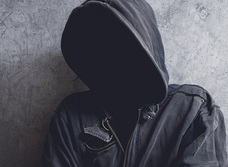 ストーカー事件において“刑事の勘”は当てにならない! 被害者が本気で考える、ストーカー対策