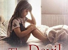 母親に犯された娘 ― セックス・カルトの犠牲者アナベルが語る「7歳からの儀式」