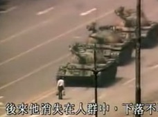 君は、戦車を止められるか? 天安門に散った「無名の反逆者」を今こそ思い出そう