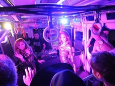 西武鉄道の車内がダンスフロアに!? ageHaとコラボした40分をレポート