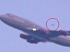 【衝撃UFO動画】旅客機に急接近、猛スピードで追い抜いたUFO!!
