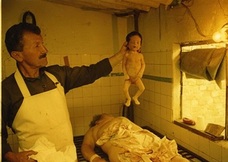 釣崎映画『死化粧師オロスコ』ドイツで【発禁】に!! 腐りゆくドイツの実態と表現の自由、反日感情に監督が吼える!