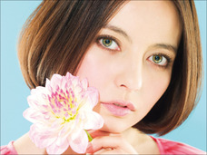 「調子に乗りすぎ」ベッキー人気急降下の理由とは?