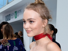 美少女だったジョニー・デップの娘「顔だけ10歳育ち過ぎて」大変なことに…!