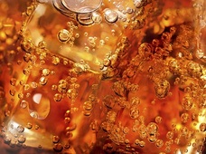 中国製毒飲料が原因か!? 毎日コーラだけを飲み続けた5歳児、14本の乳歯が抜け落ち「まるで老人」に