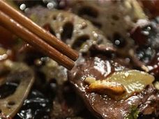 肛門から油が漏れ続けた男性、原因は? 中国の食品事情がヤバいアルヨ