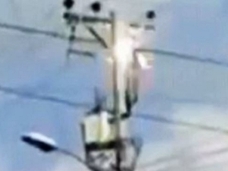 1万3000ボルトに感電、一命を取り留めた男の“哀愁”漂う顔とは?