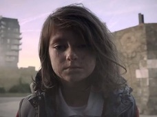 【パリ同時テロ】死者130人は、シリア内戦で1日で死亡する人数より少ない
