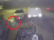 【動画】「100%幽霊で間違いない!」駐車場を8秒で横切る半透明ゴーストが激写される!