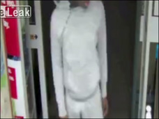 【動画】 「未来の泥棒」が来店 → 窃盗後、ありえない程軽やかに去るまで