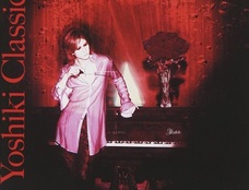 ファンすら引き気味!? X JAPAN・YOSHIKI(50)の痛い写真が話題!