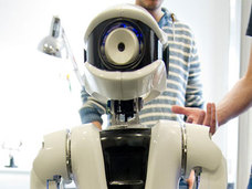 ロボットとのセックステスターを募集中!?