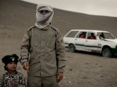 【閲覧注意】「イスラム国」の4歳児が笑いながら爆破スイッチを押し、4人が死亡する絶望の瞬間