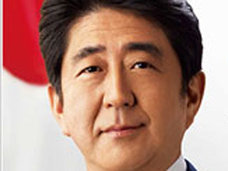 「私が責任者ですから」安倍首相と東条英機は口癖まで同じだった! 野中広務も「安倍は東条と全くかわらない」