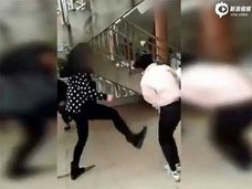 今度は12歳少女が被害者に……中国ネット上に続々アップされる集団リンチ動画