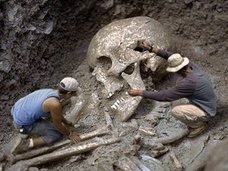 Rhマイナスの血液型の人は巨人の子孫? 現世人類とは別の種の可能性! 血液型に隠された歴史