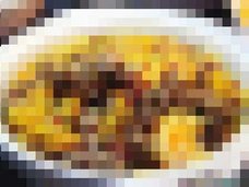 イチゴ入りブタの角煮、オレンジ入りスペアリブ……食欲がうせる中国学食の「キテレツ創作料理」