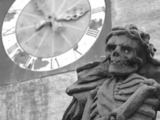 人間の死期を予想する「死の時計」とは? 英大学が取り組む余命研究の裏側!