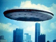 月面にUFOの基地を発見?
