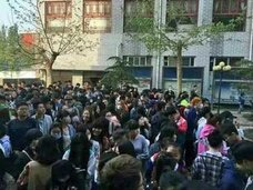 「消火器を持って農民と戦え」!? 土地所有権をめぐり、中国・校長が地元住民との決闘に全学生投入