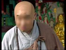 韓国・僧侶が寺院内で不倫相手と情事「20回以上にわたり、信者と…」