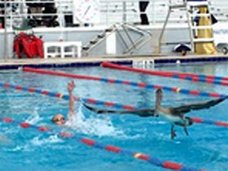海中バンドが初のライブを敢行