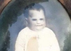 約200年前の「黒い目の子ども(BEK)」の写真が発見される! BEKにトイレを貸した者も…!?