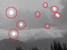 またもやメキシコ火山からUFO大量出現! UFO研究家らが賛否両論の大論戦!