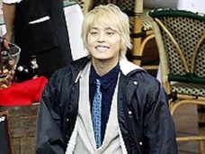 NEWS・手越祐也、“キスマーク疑惑”で賞賛の声? 芸能プロ「彼は型破り」