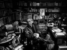 意図を超えてやってくるものを意図的に働きかけるパラドクスとは? シュルレアリスト・瀧口修造が追い求めた「デカルコマニー」
