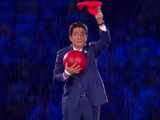 日本の恥! リオ五輪閉会式で安倍首相がアスリートをさしおいて政治宣伝…背後に官邸と組織委のグロテスクな思惑