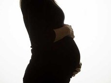 赤ちゃんのように生活する女性が登場!?