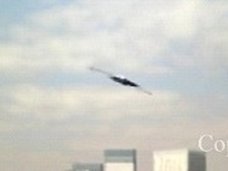 【リアル衝撃映像】マジ!? 東京の空に超高速UFO出現!突然現れ、突然消える!!
