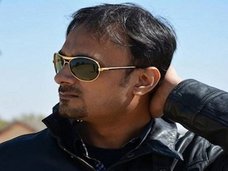 UFO研究家(32)がバスルームで“目をむいて”不審死! 謎の黒い印と3つの死因=インド