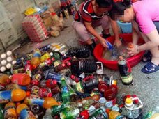 商魂たくましすぎ! 大洪水に見舞われた中国で、糞尿まみれの「汚水漬け食品」が出荷中