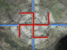 「ロズウェル事件」の場所付近で超巨大な“カギ十字”の地上絵が発見される! ナチスとUFOの関係を示唆?