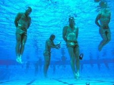 米特殊部隊が暴露! 両手を縛られて海に放り込まれても生き延びる“超絶方法”とは?