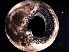月の内部は空洞なのか!? 不自然なほど軽く、叩くと鐘のように響く… 衝撃研究結果