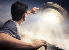 宇宙人とUFOを高確率で呼ぶ方法・最新版! UFOコンタクティ秋山眞人&キックが伝授