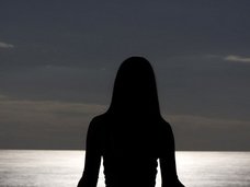 奇習! まだ見ぬ男根を求めて満月の海へと繰り出す生娘 ― 房総沖に実在した“処女捨て”の儀式