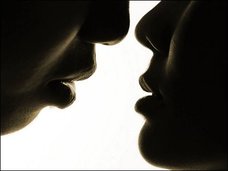 奇習! 少女は実父の子を孕み、母親は息子の筆おろし ― 近畿地方に実在した「近親相姦村」の実態