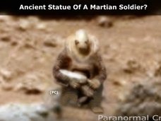 【衝撃画像】こちらを見つめる火星軍兵士が激写される! やはり過去に殲滅戦があったのか!?